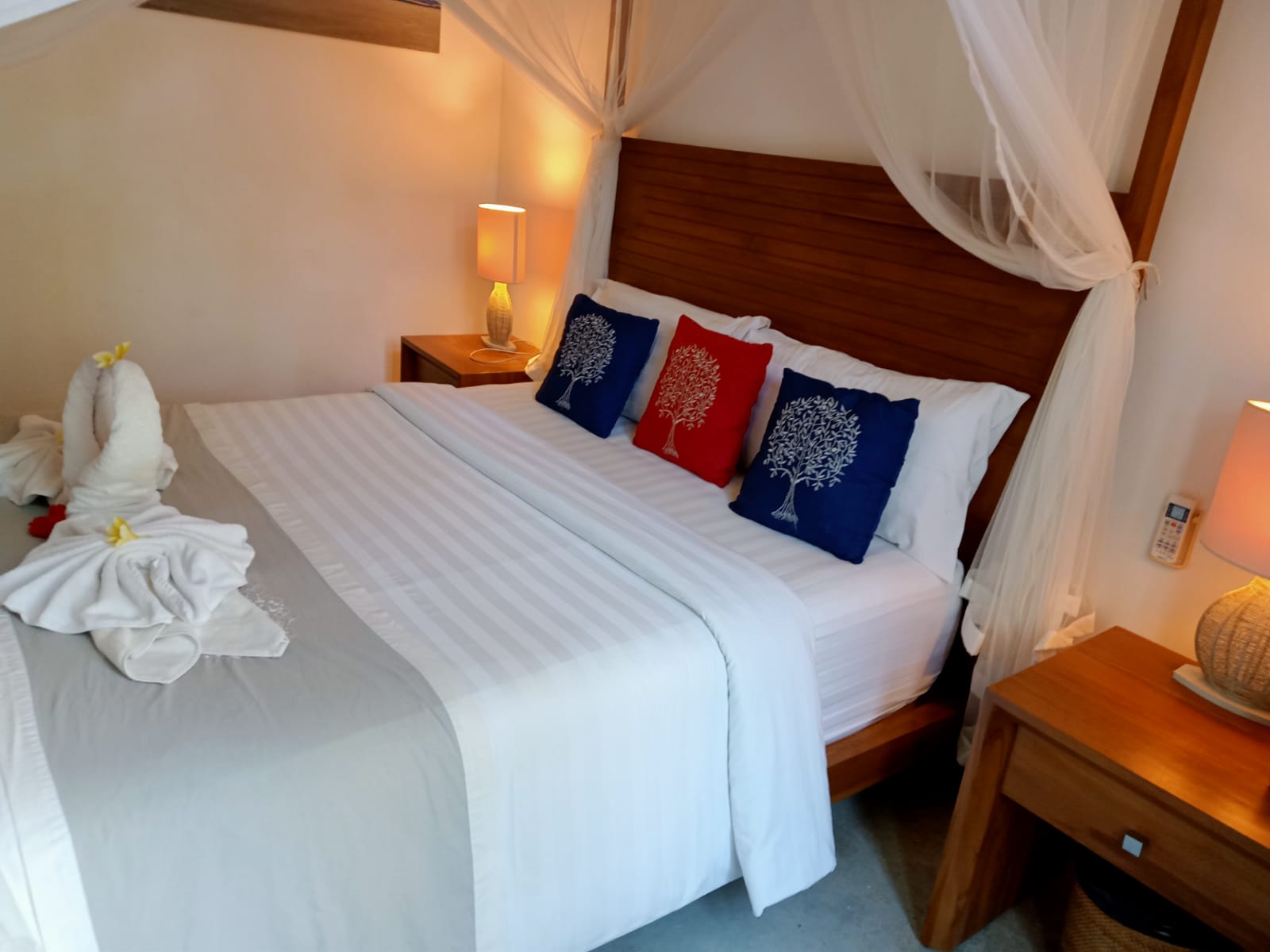 Courtyard Suite bedroom
